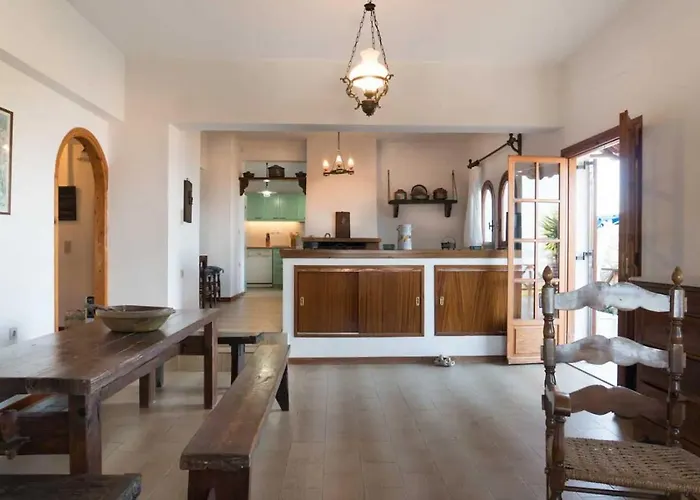 Villa Mitsa With Stunning View On The Argassi Hill