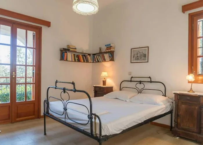 Villa Mitsa With Stunning View On The Argassi Hill